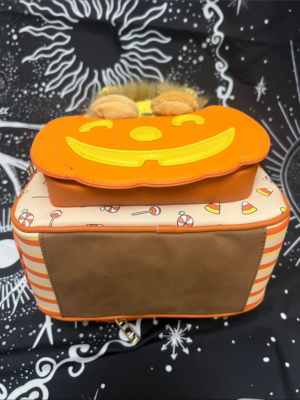 NWT - Disney Winnie the Pooh Lion Costume Pumpkin Mini Backpack - Picture 7 of 9